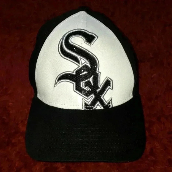 Chicago Cubs and White Sox Baseball Cap Bundle - Picture 7 of 13
